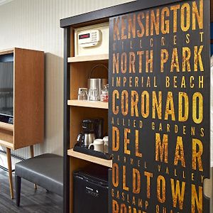 Fab King Room