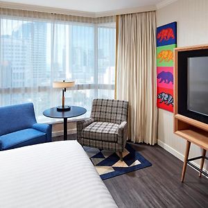 Cool King Room